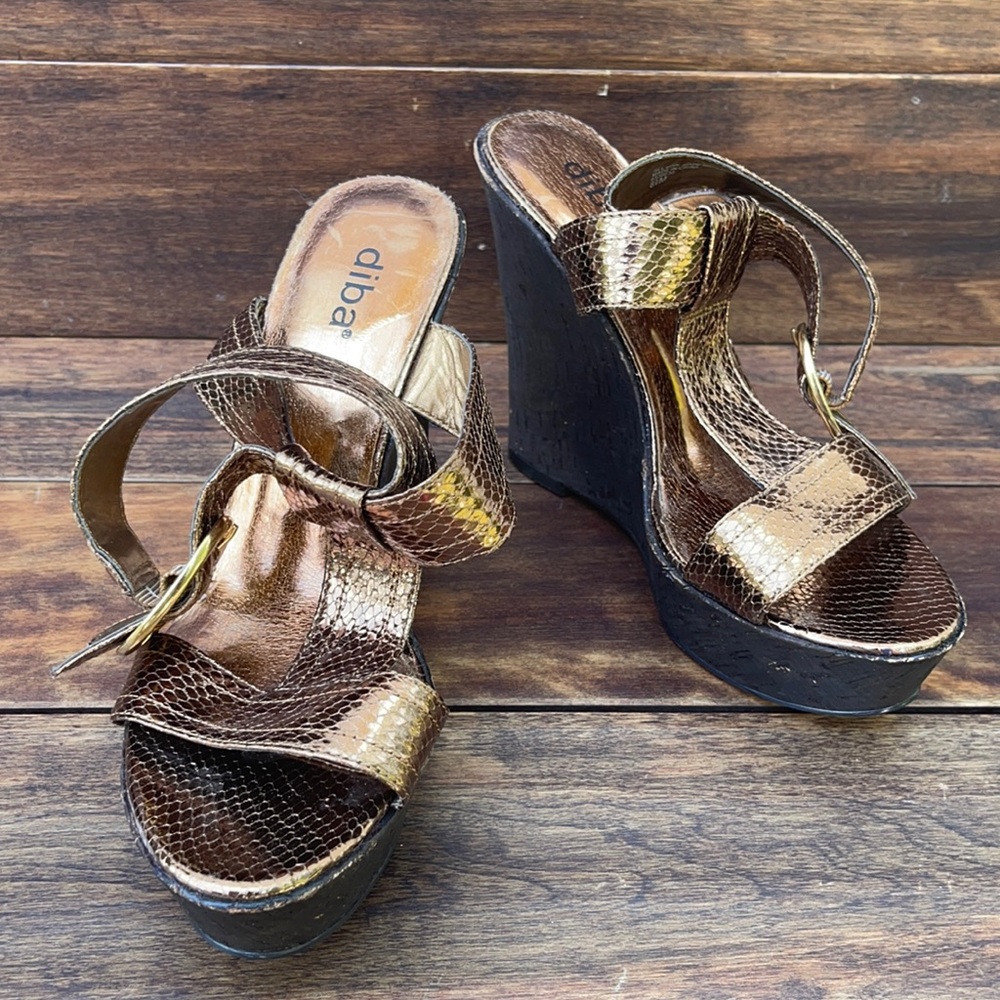 Diba size 8.5 wedges